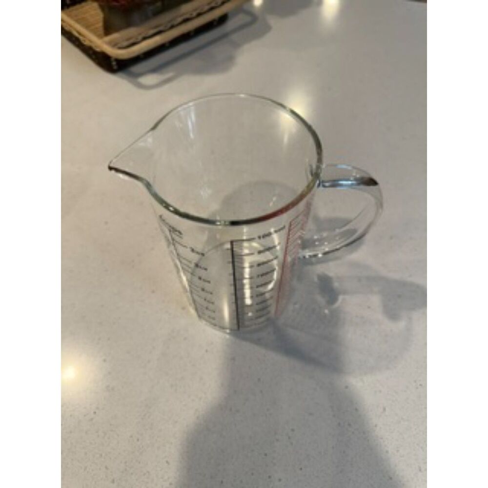 77L high borosilicate glass measuring cup with a 1000ml (4-cup) capacity